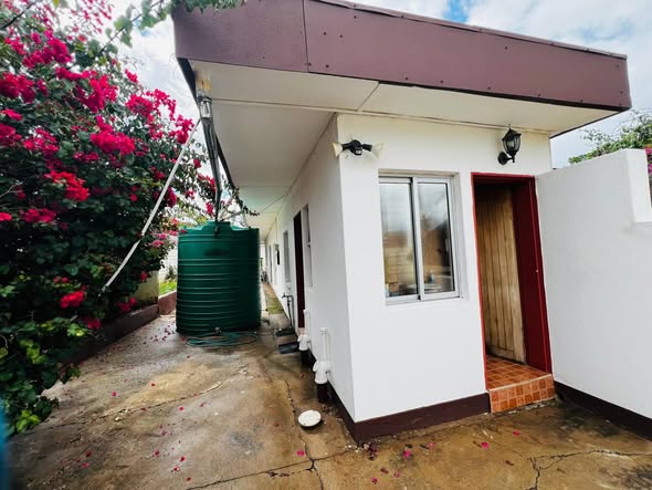 House for sale photo 2