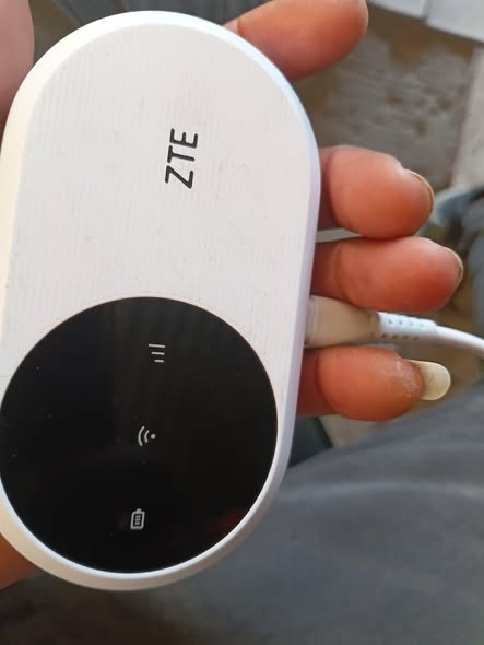 Pocket wifi photo 1