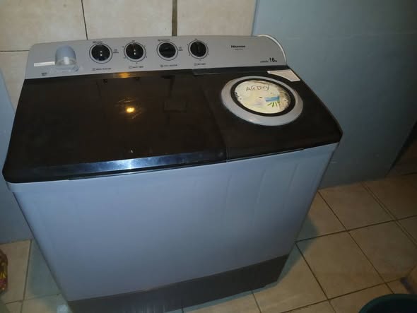 Hisense Twin Tab washing machine photo 2