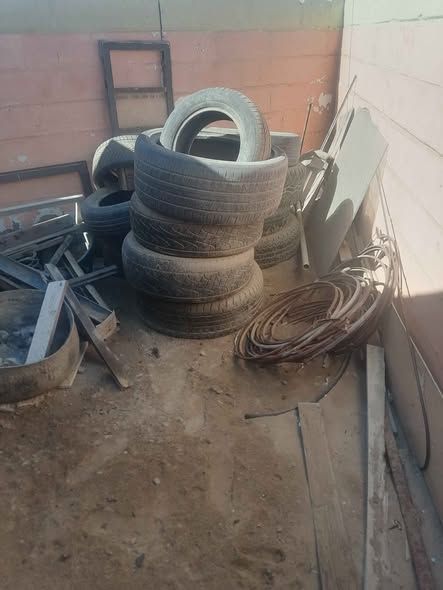 Tires photo 3