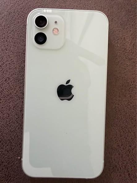 iPhone 12 photo 1
