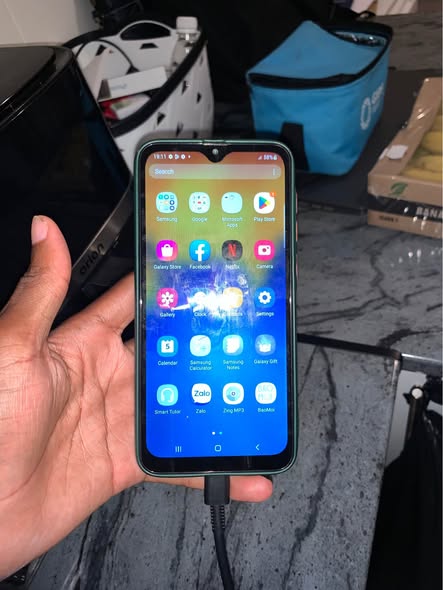 Samsung a20 photo 2