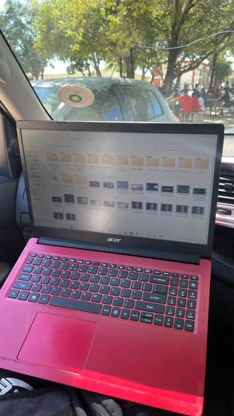 Acer Aspire Laptop photo 1