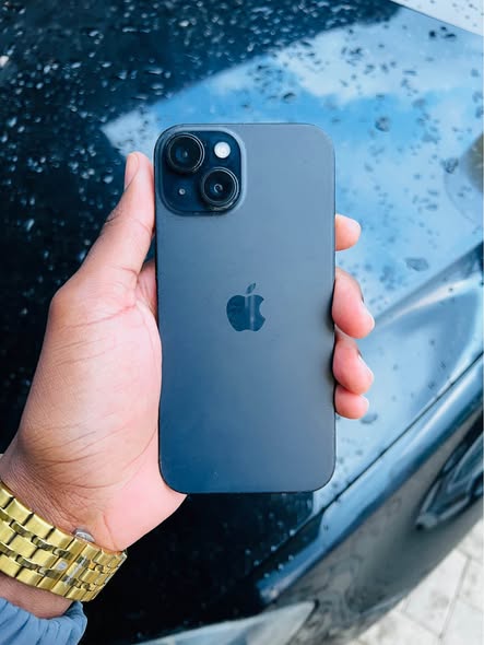 IPHONE 15 photo 2