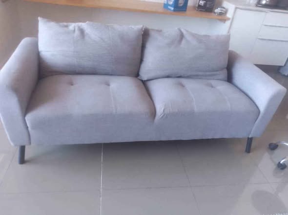 Sofa photo 2