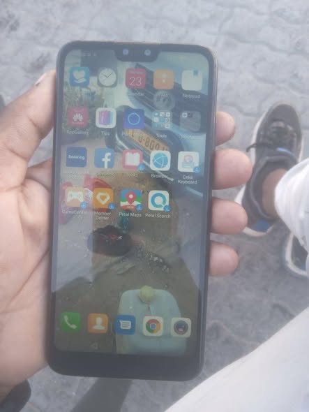 Huawei y9 64g photo 2