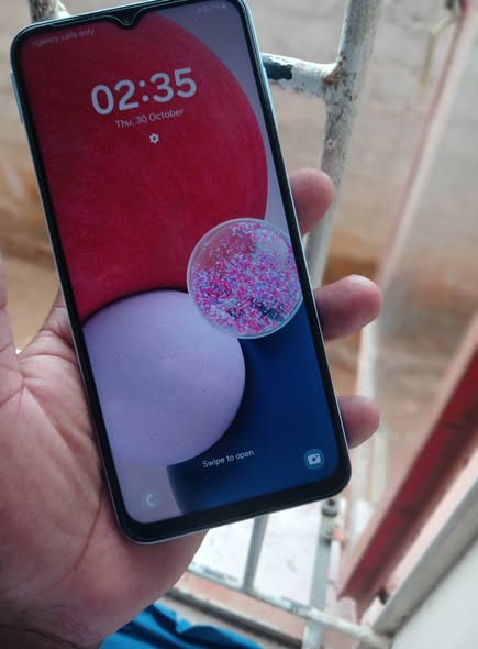 Samsung galaxy A13 64gig photo 2