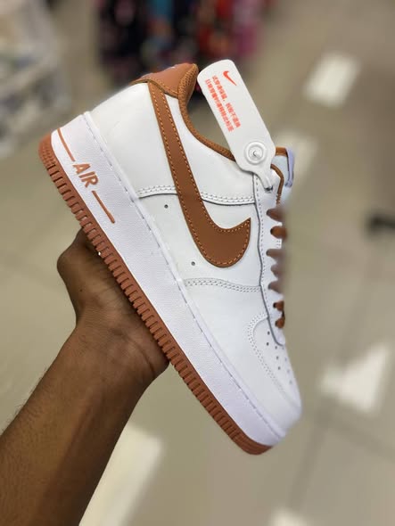 Nike Air Force 1 photo 2