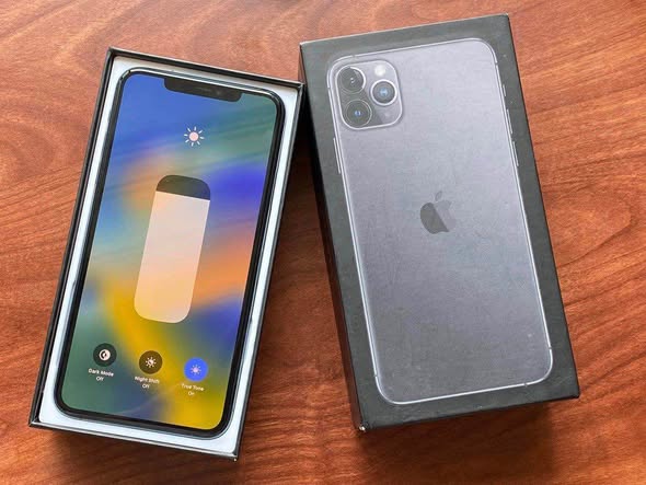 IPHONE 11 PRO MAX 512GB photo 3