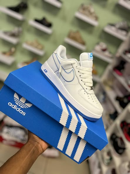 White and blue Nike Air Force 1 original photo 4
