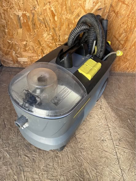 KARCHER professional machine photo 2