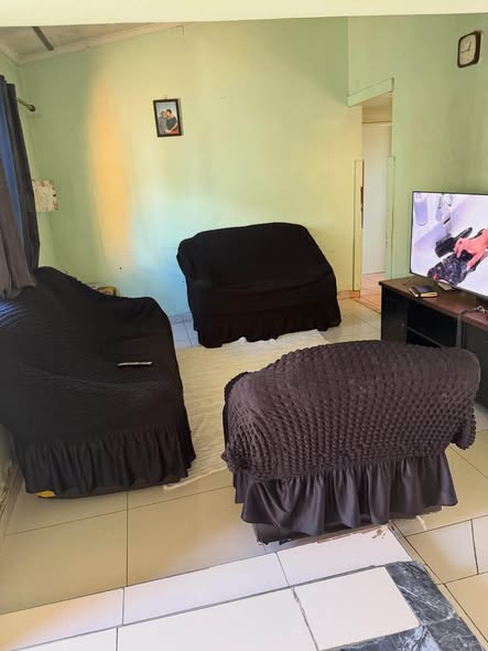 House for sales in Soweto photo 3