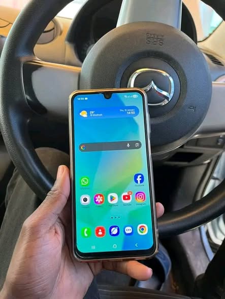 Samsung A16 photo 4