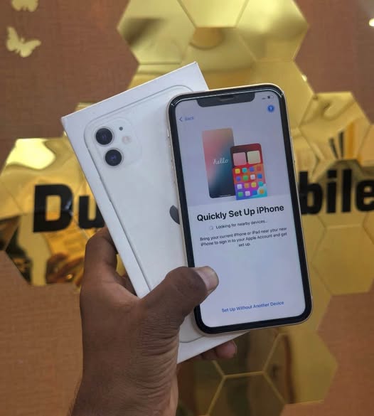 iPhone 11 128GB photo 1