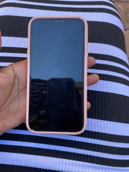 iPhone 11 128gb photo 3