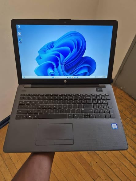 HP laptop photo 1