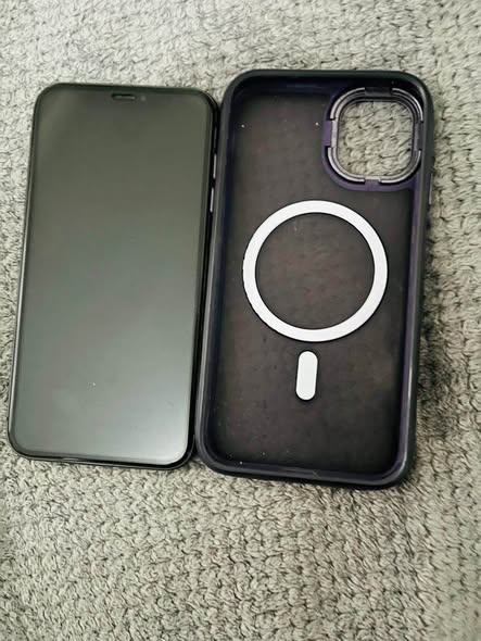 iPhone 11 photo 2