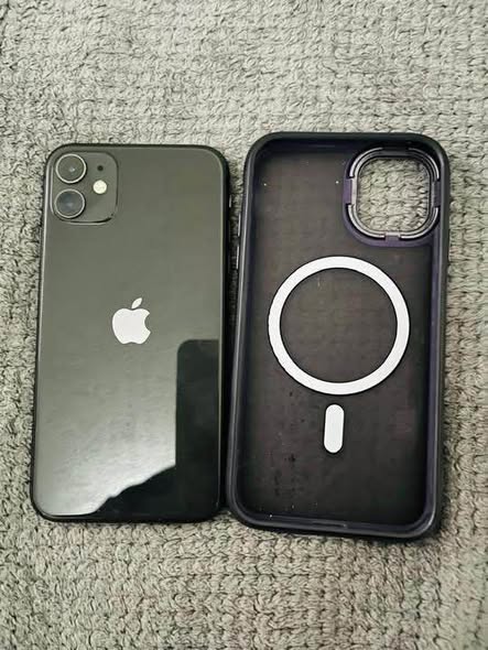 iPhone 11 photo 1