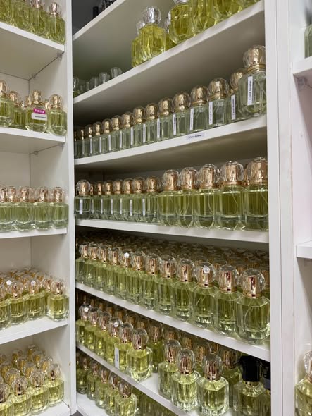Perfumes photo 1