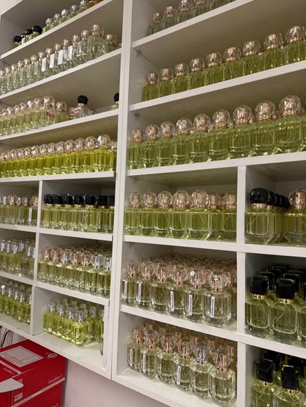 Perfumes photo 4
