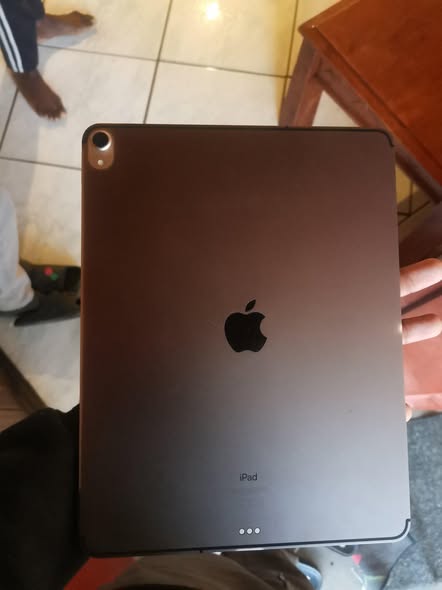 Ipad Pro 12.9 10th gen 256GB photo 5