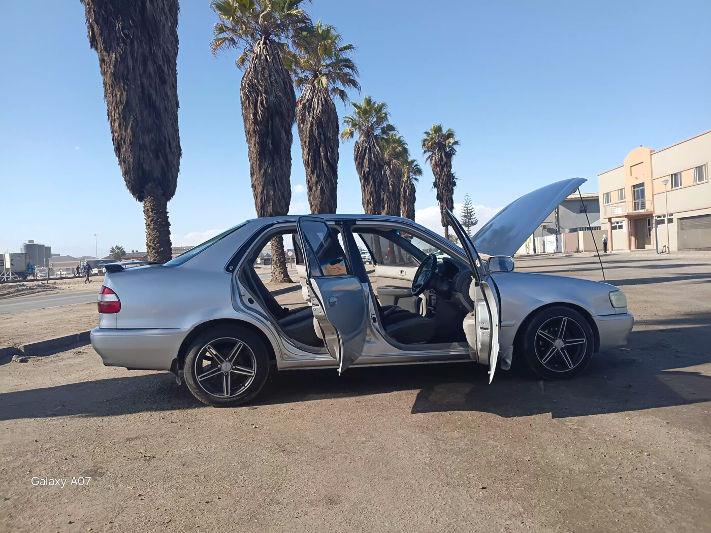 TOYOTA COROLLA CLAYSTAL LIGHTS AVAILABLE photo 7