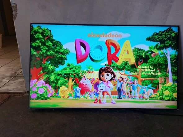 Samsung 50 inch smart tv photo 1