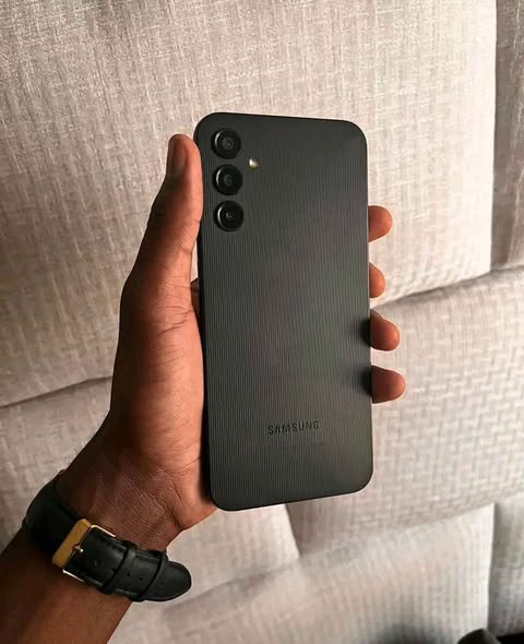Samsung Galaxy A14 photo 2