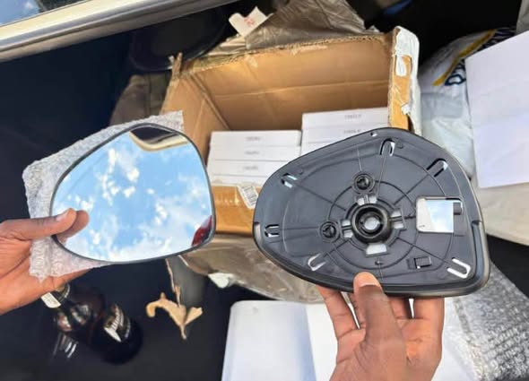 MAZDA DEMIO SIDE MIRRORS photo 1