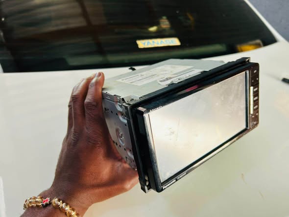 Car screen radio. photo 2
