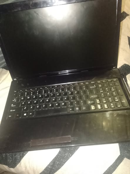 Lenovo laptop photo 3