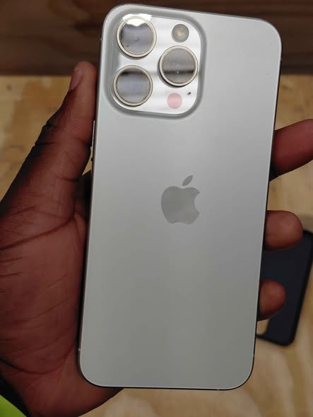 Iphone15 pro Max photo 2