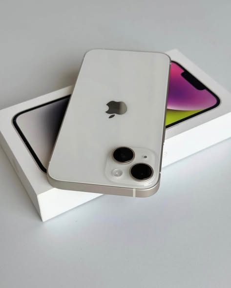 iPhone 13 photo 2