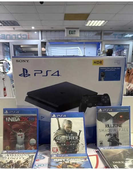 PS4 photo 2