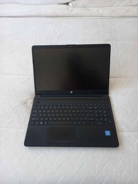 Hp Laptop photo 2