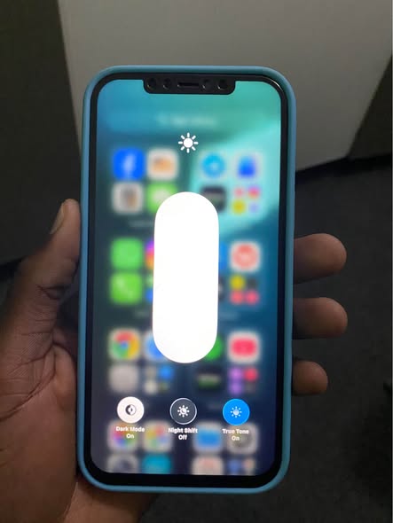 iPhone 12 Pro Max photo 2