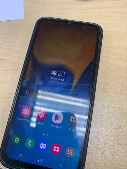 Samsung a20 photo 1