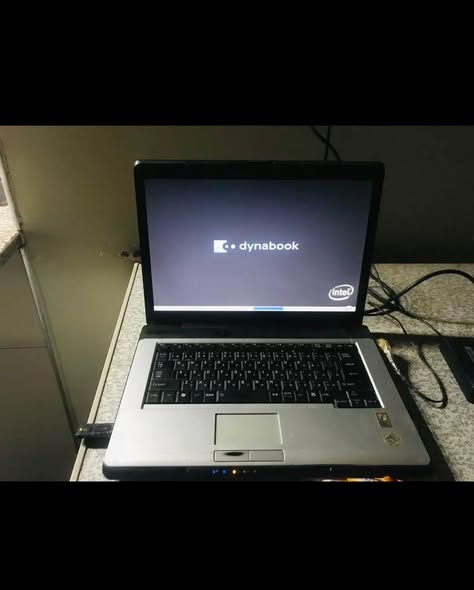 Toshiba dynabook laptop photo 1