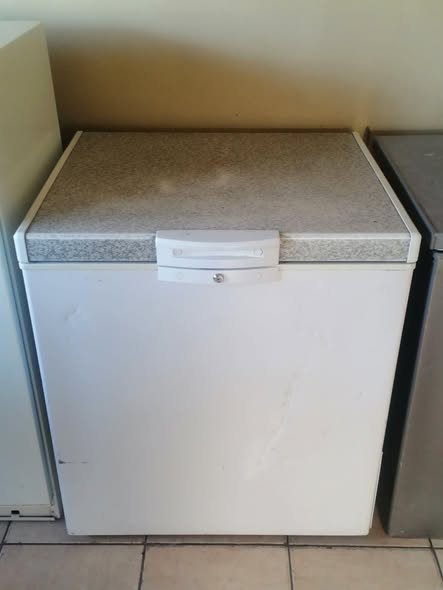 Defy 210Litres Electric Deep freezer photo 1