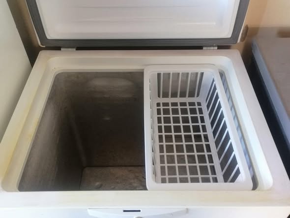 Defy 210Litres Electric Deep freezer photo 3