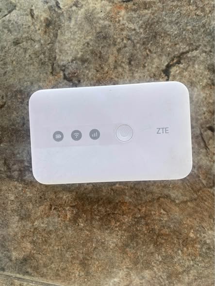 Pocket Wi-Fi photo 1