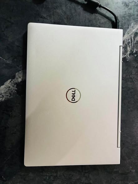 Dell Inspiron 13 7000 2-in-1 photo 1
