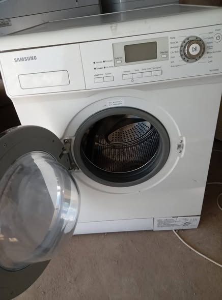 Samsung front loader automatic washing machine photo 5