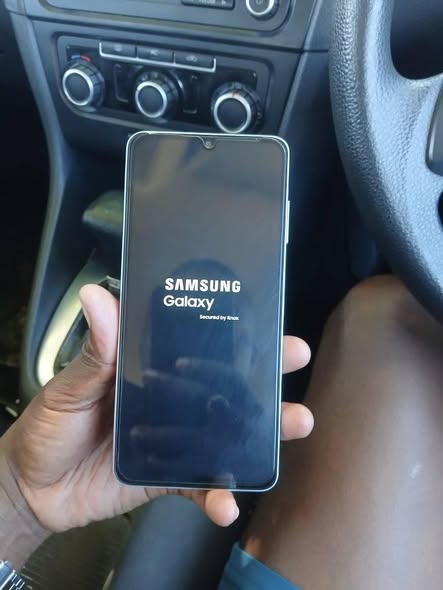 Samsung A06 photo 3