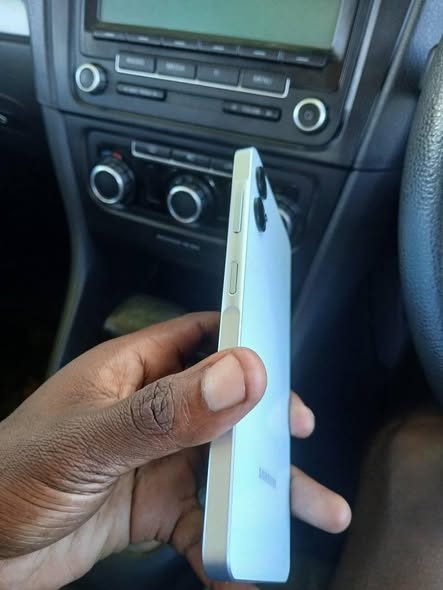 Samsung A06 photo 1
