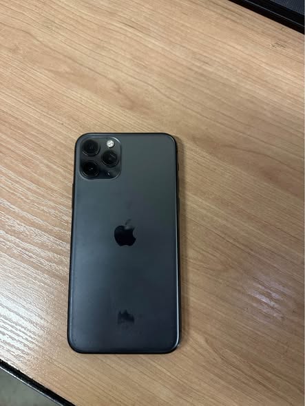 iPhone 11 Pro photo 2