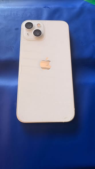 iPhone 13 photo 3