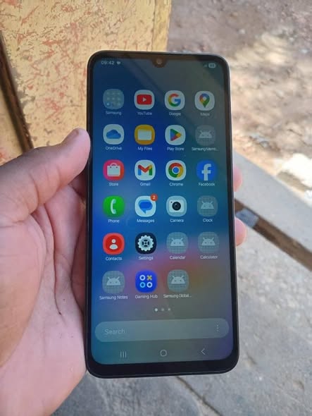 Samsung A05s photo 2