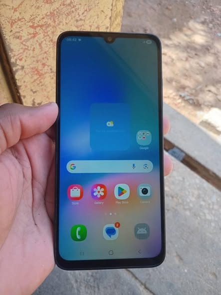 Samsung A05s photo 1
