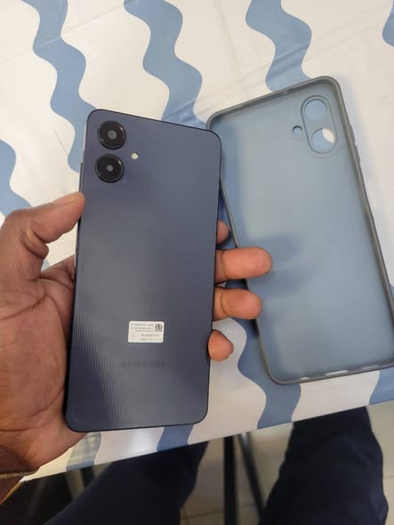 Samsung Galaxy A06 photo 1